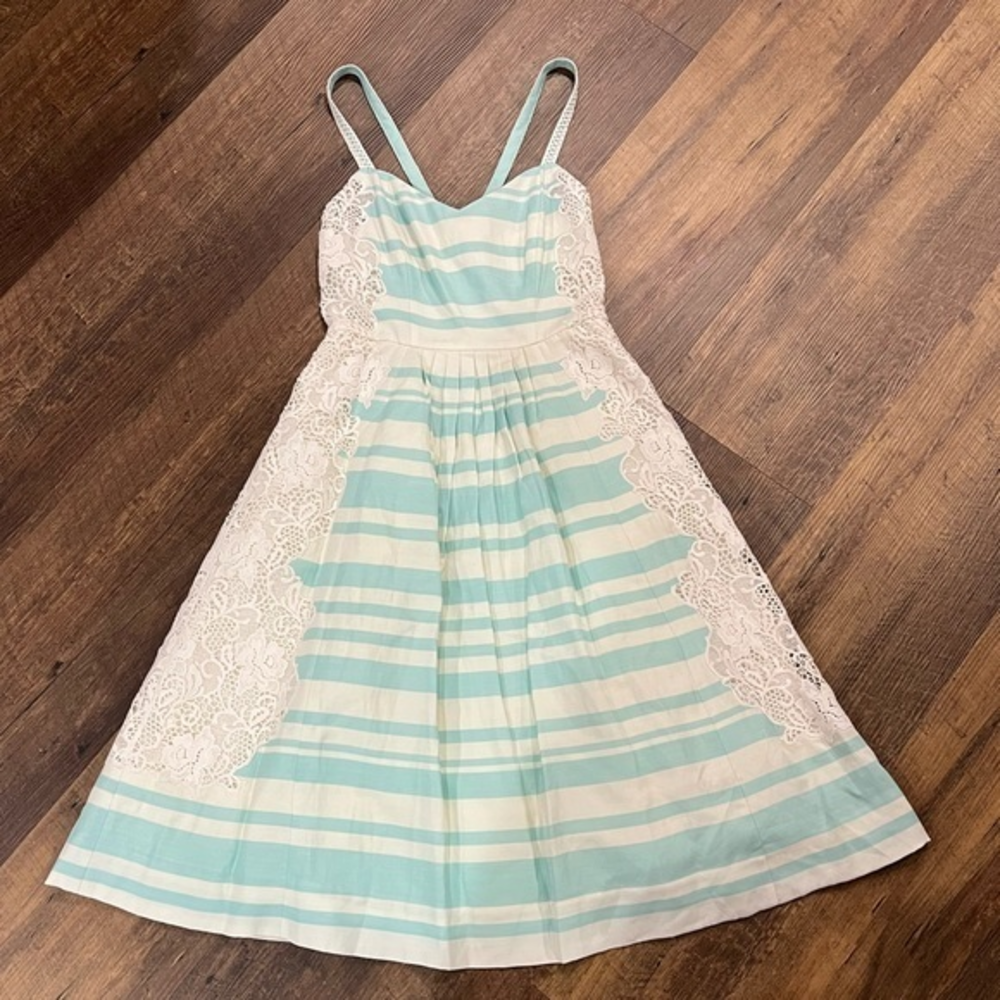 Moulinette Soeurs Anthropologie dress womens size 4 cream and teal lace details‎